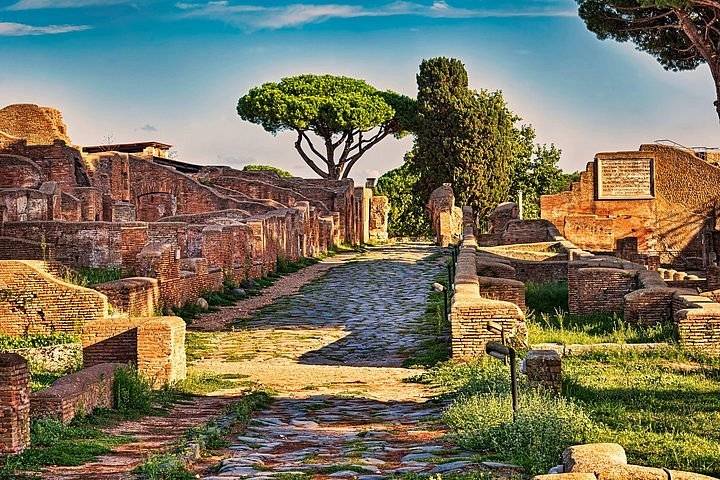 Il Parco Archeologico di OSTIA ANTICA e il borgo di TAGLIACOZZO