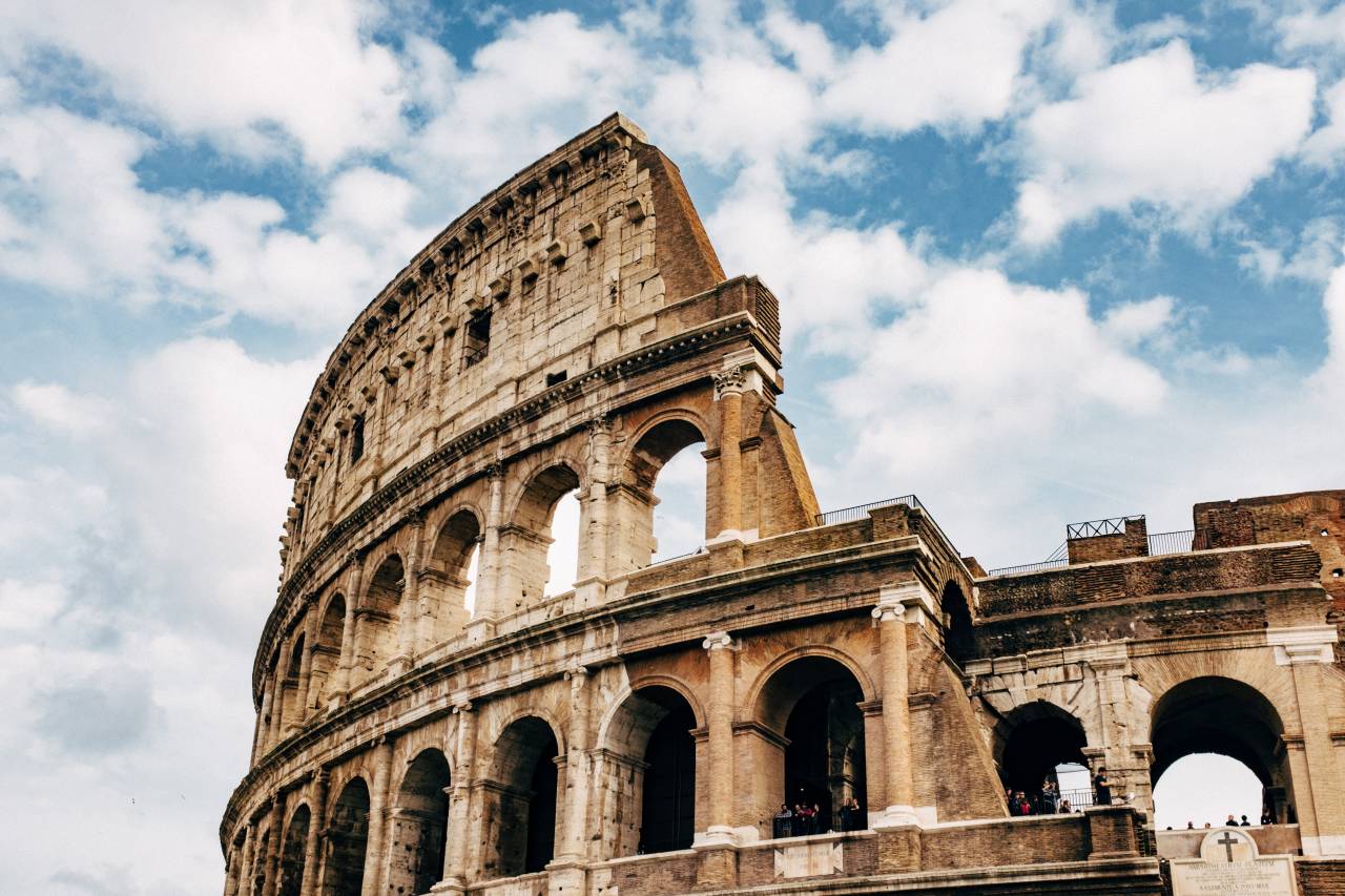 Il Parco Archeologico del COLOSSEO: l'ANFITEATRO FLAVIO e il FORO ROMANO