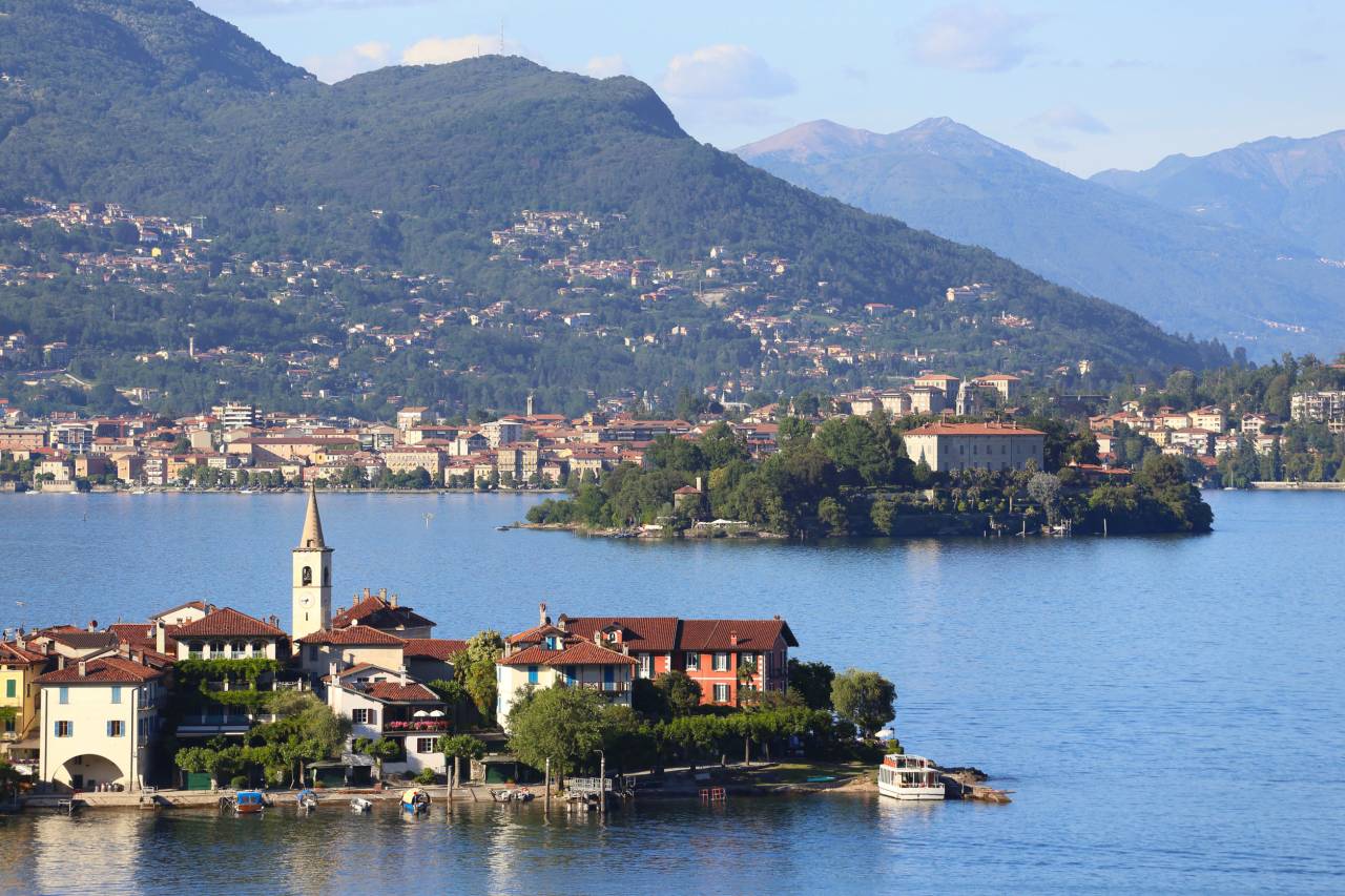 Lago Maggiore: tra isole d’incanto e giardini da sogno