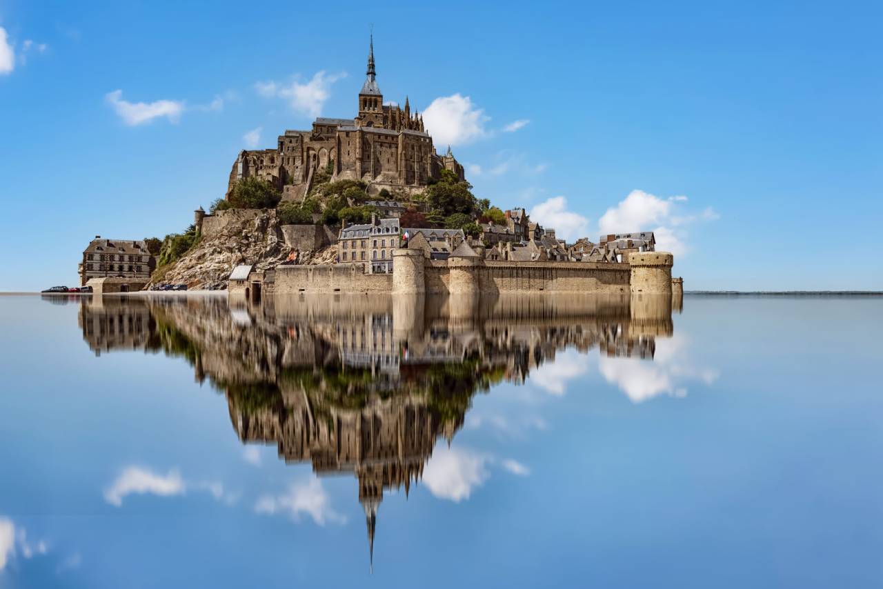 PARIGI, MONT SAINT-MICHEL, DISNEYLAND, VERSAILLES, DIGIONE E LIONE