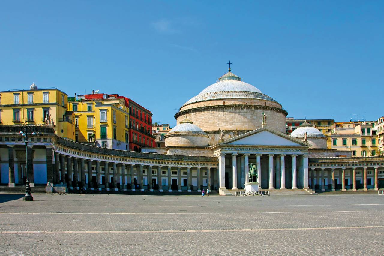 Napoli: arte, bellezza e segreti di una città dai mille volti 
