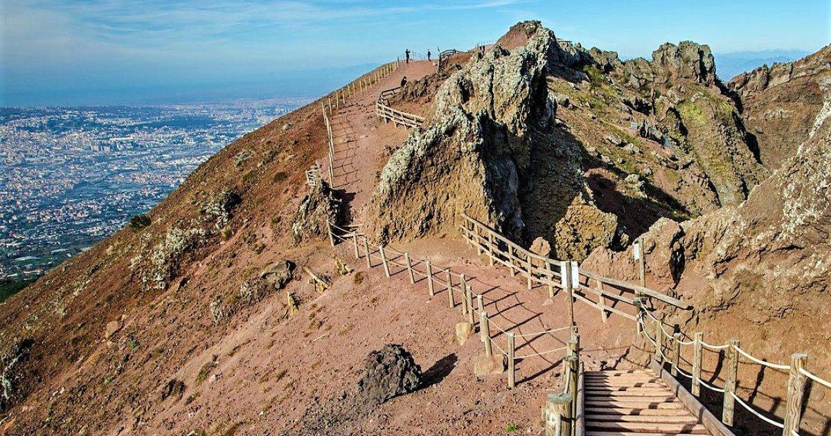 Il VESUVIO e  il MUSEO di PIETRARSA