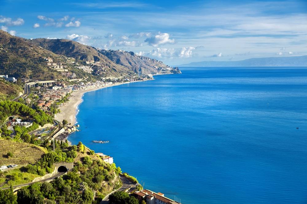 Sicilia ed Isole Eolie: perle barocche e meraviglie greche nell’azzurro Mediterraneo