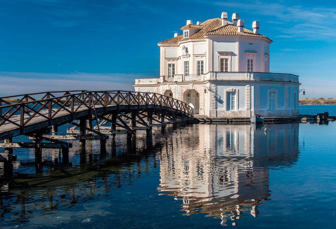 BAIA SOMMERSA, CASINA VANVITELLIANA E PISCINA MIRABILIS